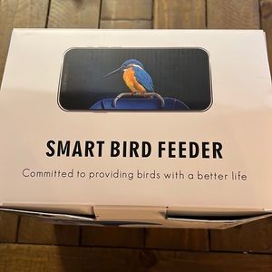 Never used- Smart Bird Feeder Model PCD 001 by Bird Dock